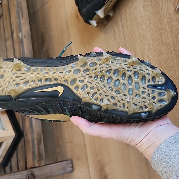 Nike football Cleats, size 10, alpha menace - Picture 6 of 8